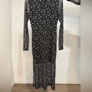 Sheer long sleeves floral dress